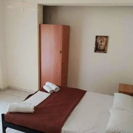 Stratos Family Apartments&studios