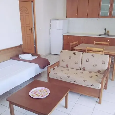 Stratos Family Apartments&studios Neos Marmaras